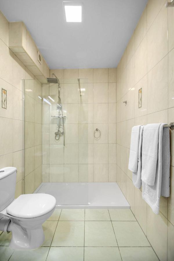 Taaakaryba Hotel Kolobrzeg Ngoại thất bức ảnh
