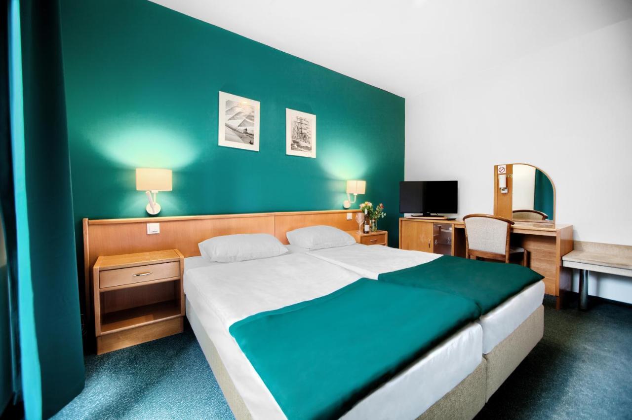 Taaakaryba Hotel Kolobrzeg Ngoại thất bức ảnh